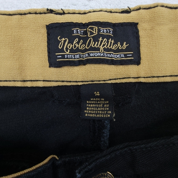 Noble Outfitters Pants Women's Black Cargo Jean Straight Leg Raw Hem Size 14 - Picture 12 of 12
